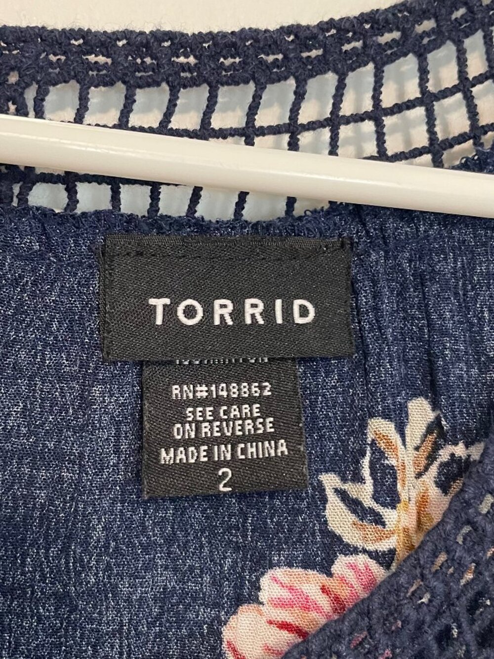 TORRID 2 Plus Size Floral Crochet Gauze Tank Navy Blue Pink Brown Boho Blouse 2X - Picture 3 of 16
